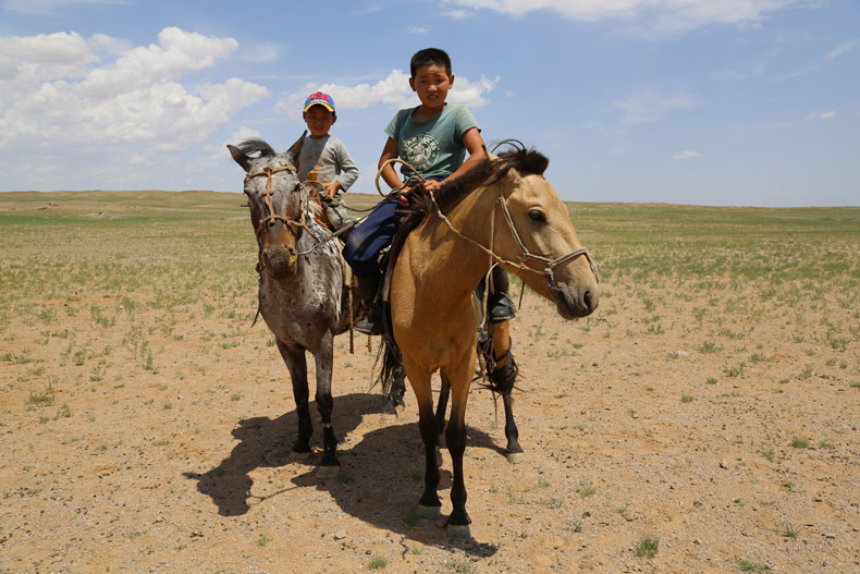mongolia-bike-03